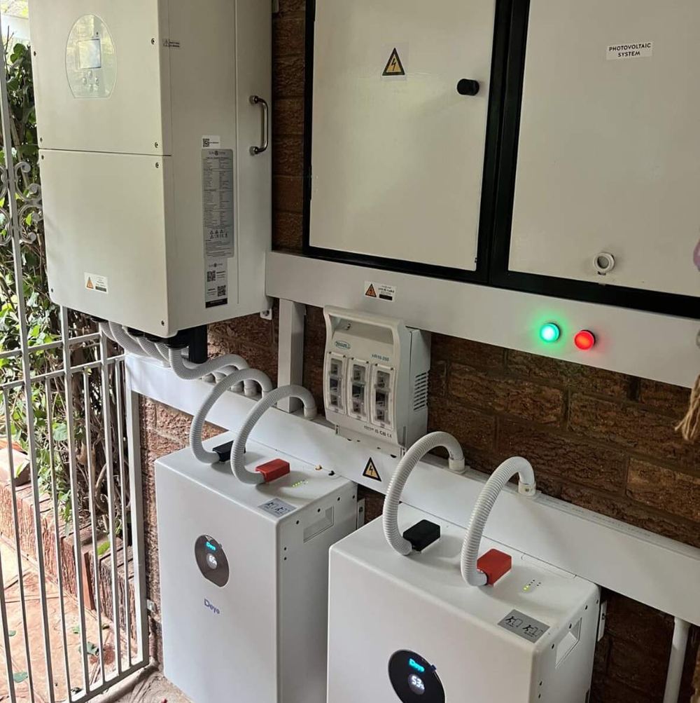 Hybrid inverter and battery bank installation