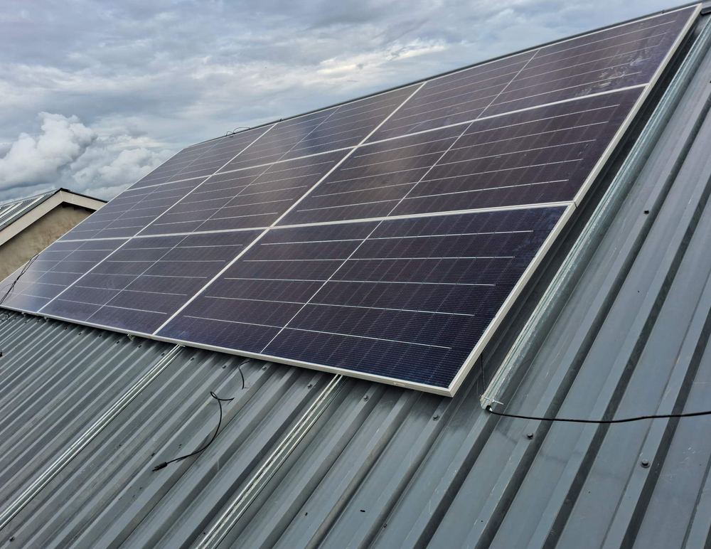 Rooftop solar array